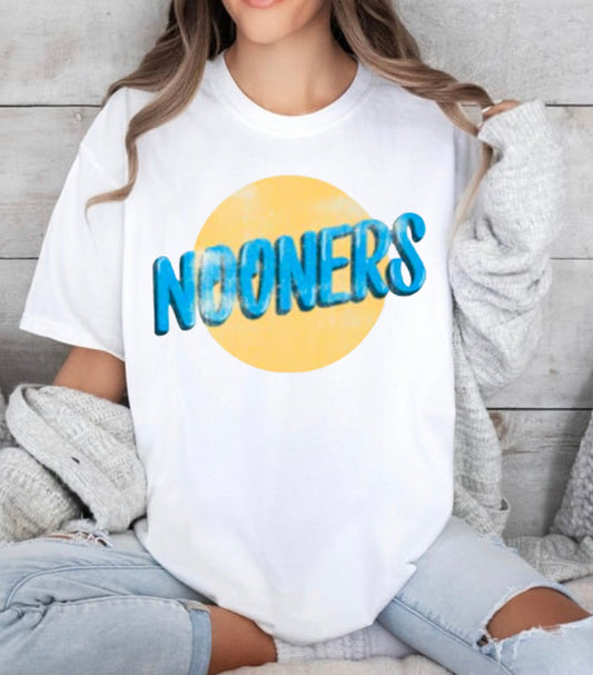 Nooners graphic tee