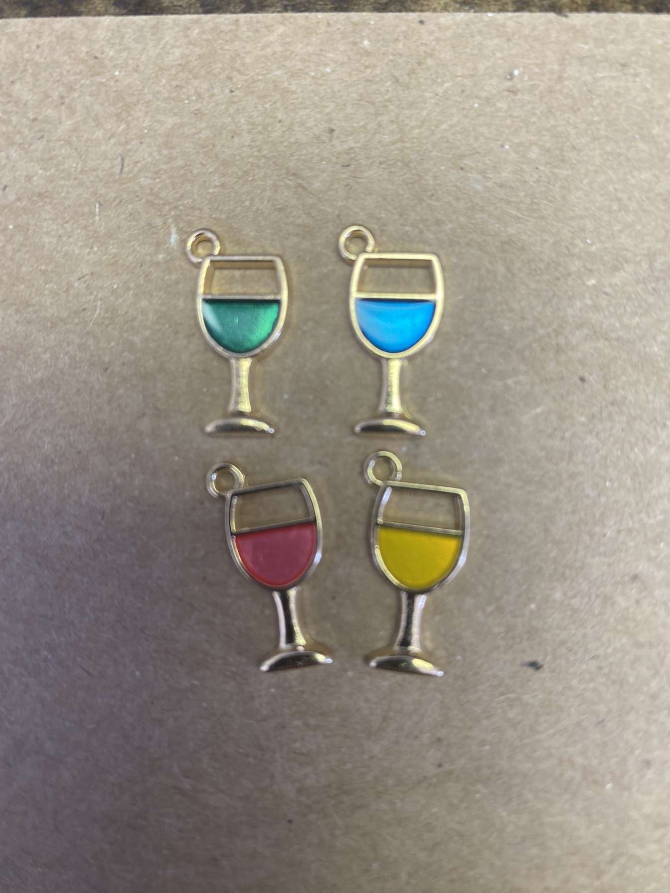 Wine glass charm add color in notes