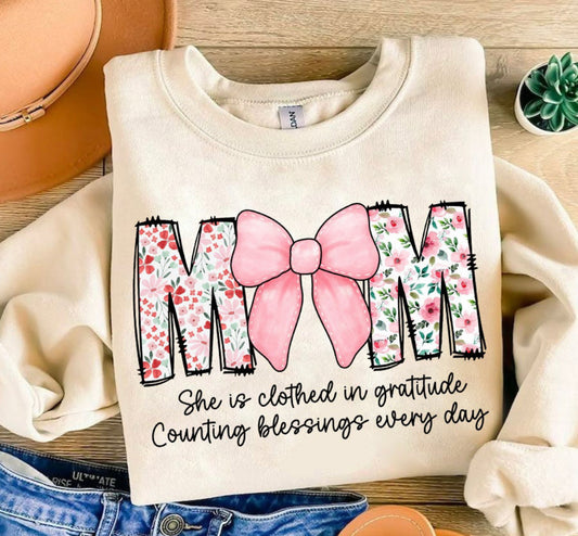 Mom graphic tee