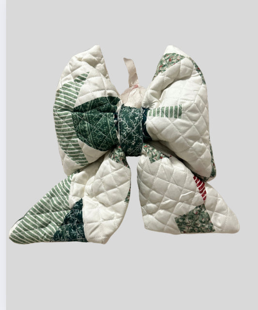 Small Quilted Bow