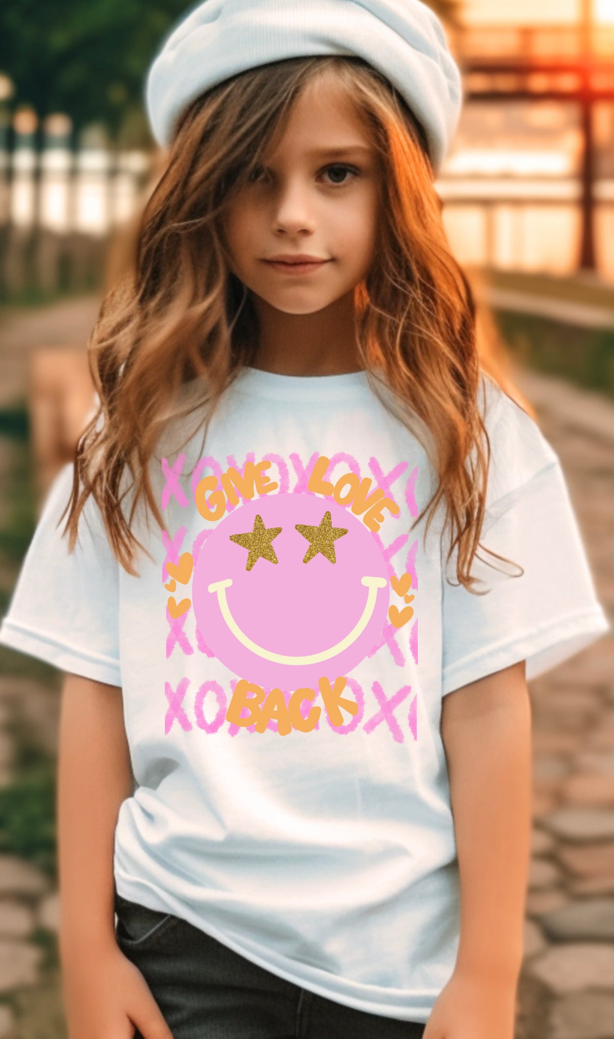 XOXO tween tee